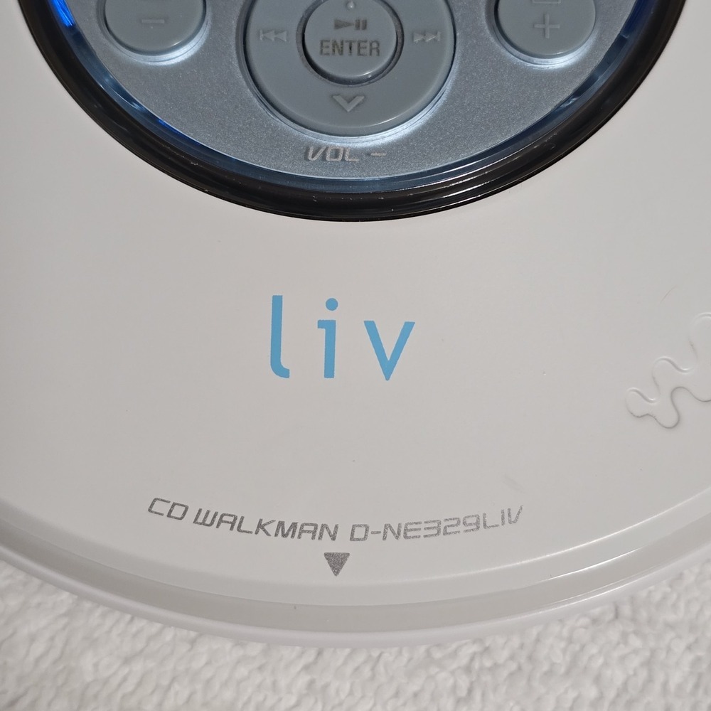 Sony CD Walkman Disc Mp3 D-NE329LIV & Speaker Stand BCA-DNE320S Bundle Vintage - Picture 7 of 16
